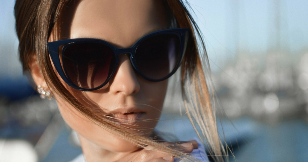 the lowdown on polarized sunglasses